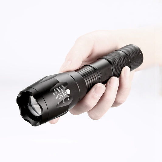 Zoomable Portable LED Flashlight